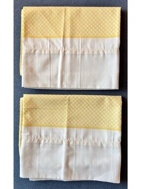 Pair WAMSUTTA Pillowcases Yellow White Lattice Gingham Made in USA Poly-Cotton